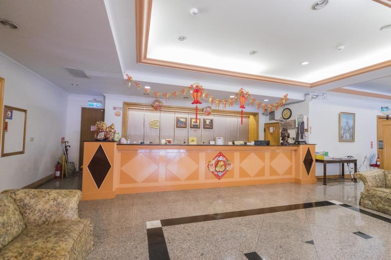 Tzu Chi Hotel Pingtung Εξωτερικό φωτογραφία