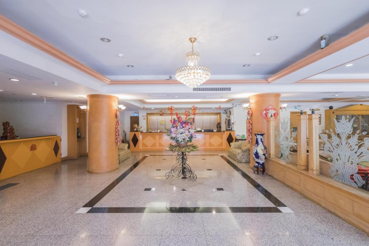 Tzu Chi Hotel Pingtung Εξωτερικό φωτογραφία