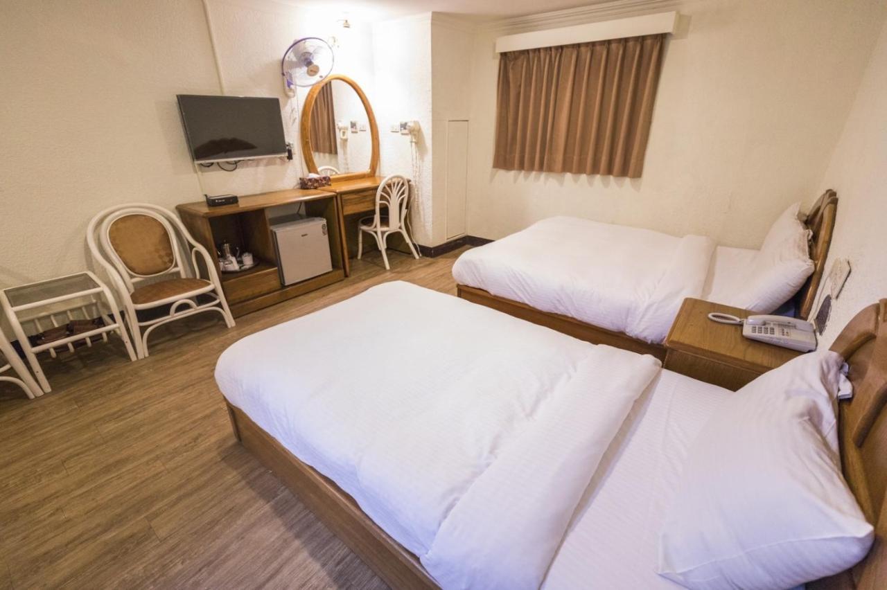 Tzu Chi Hotel Pingtung Εξωτερικό φωτογραφία
